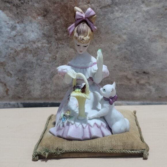 Vintage Lenwile Ardalt Figurine Girl with Cat on Velvet Pin Cushion Pillow - Picture 1 of 11